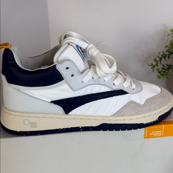 ONCEPT
Women's Princeton Low Top Sneakers Indigo Sz 7.5 - Picture 3 of 15